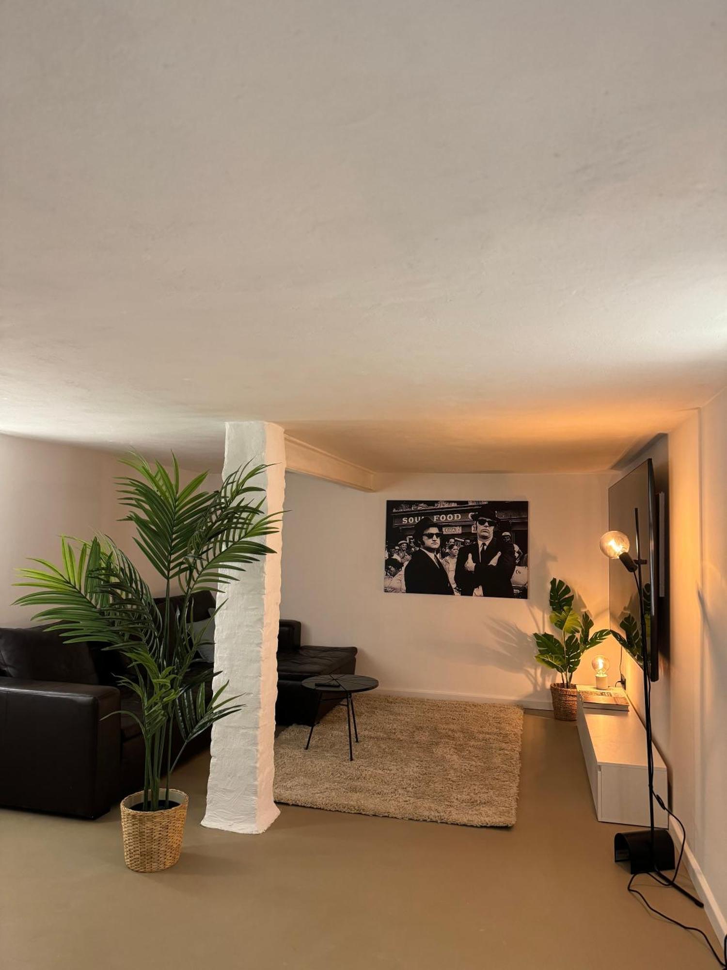 Stilvolle Wohnung In Wilmersdorf Berlin Eksteriør bilde